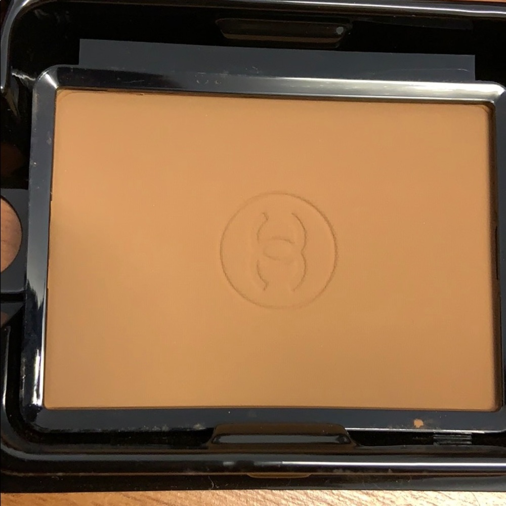 Brand New in Box CHANEL Le Teint Ultra REFILL - Picture 4 of 7
